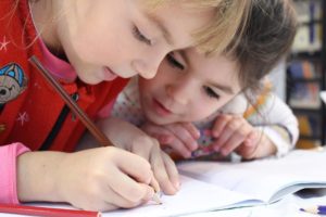 Artigo: Pedagogia, alfabetização e letramento nas escolas brasileiras, evolução histórica